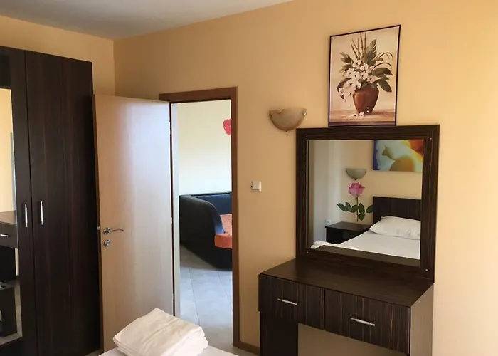 Lägenhetshotell Hills - Official Slăntjev Brjag