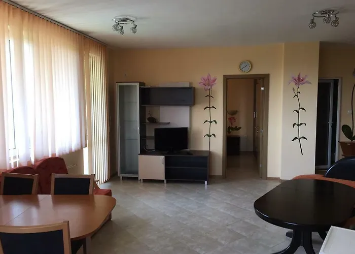 Aparthotel Hills - Official Slantschew brjag