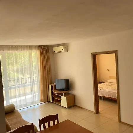 Aparthotel Hills - Official